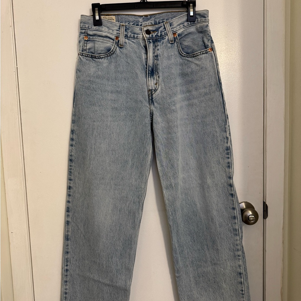 Levi's Light Wash Straight Jeans - Dad Jeans